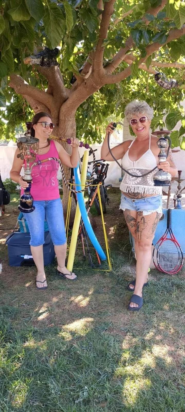 Vila Cornelia Hippie Magic Bus Kíssamos Exteriér fotografie