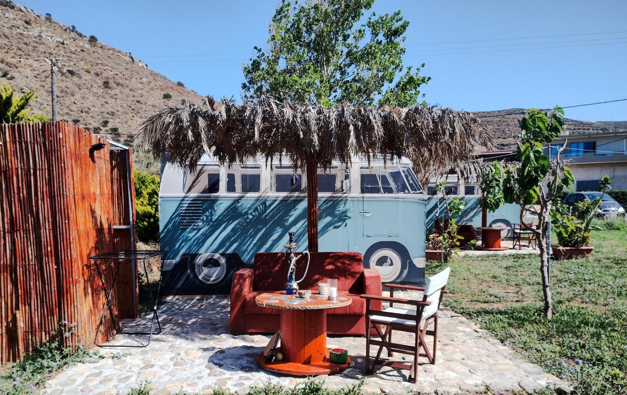Vila Cornelia Hippie Magic Bus Kíssamos Exteriér fotografie